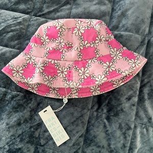 FRANKIES BIKINI bucket hat NWT